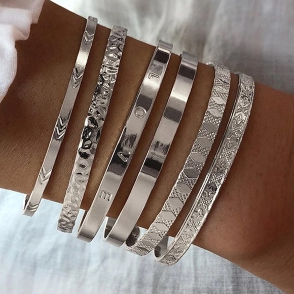 Delilah Wear Jewelry - New 6 piece Cuff bracelet set